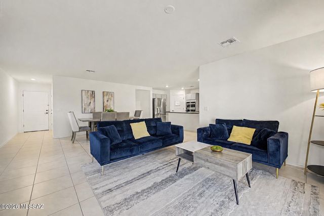 8985 E Linderbrook, Tucson, AZ 85730