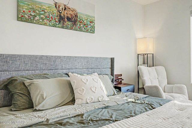 8985 E Linderbrook, Tucson, AZ 85730