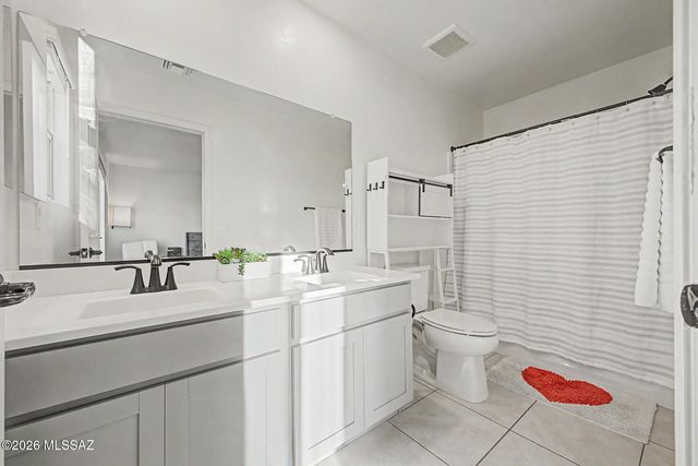 8985 E Linderbrook, Tucson, AZ 85730