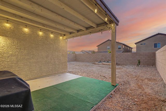 8985 E Linderbrook, Tucson, AZ 85730
