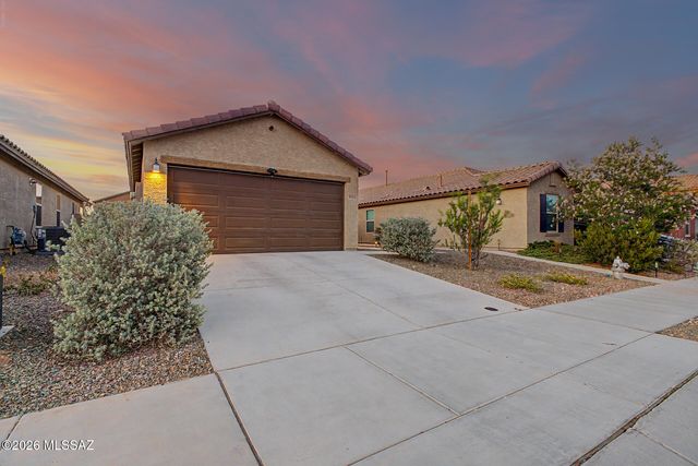 8985 E Linderbrook, Tucson, AZ 85730