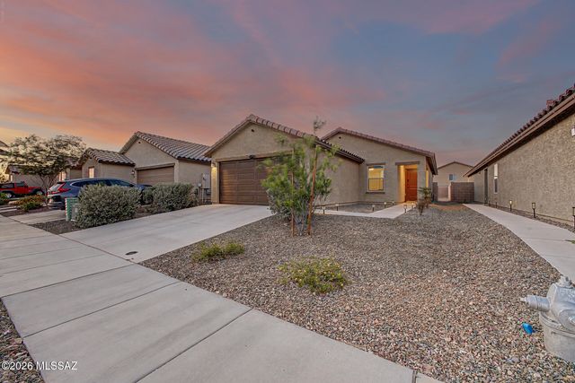 8985 E Linderbrook, Tucson, AZ 85730