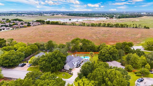 2206 South Abbey Loop, New Braunfels, TX 78130
