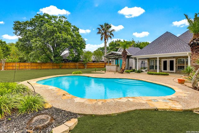 2206 South Abbey Loop, New Braunfels, TX 78130