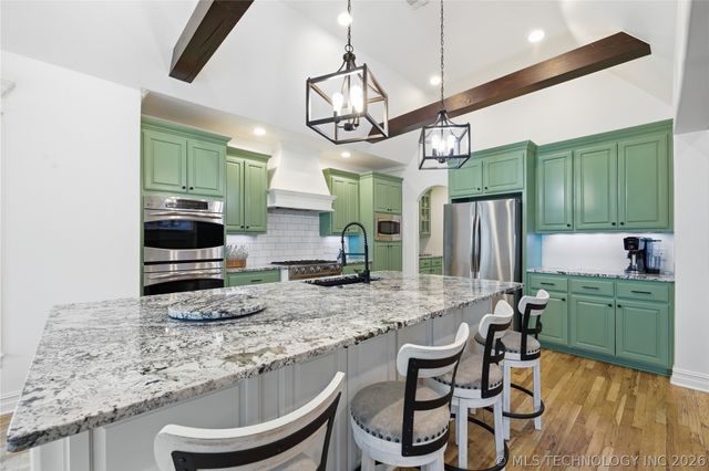 9410 E 107th Place S, Bixby, OK 74133