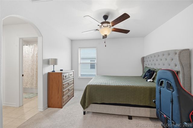 9410 E 107th Place S, Bixby, OK 74133