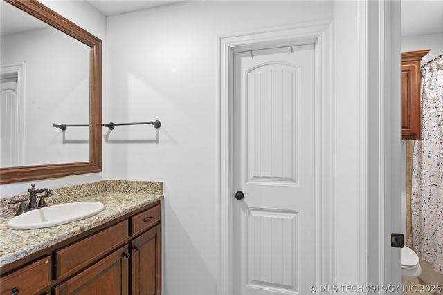 9410 E 107th Place S, Bixby, OK 74133