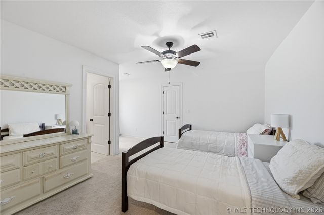 9410 E 107th Place S, Bixby, OK 74133
