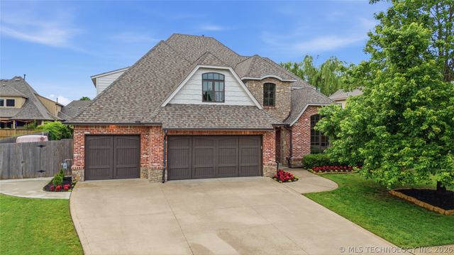 9410 E 107th Place S, Bixby, OK 74133