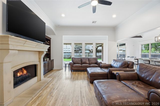 9410 E 107th Place S, Bixby, OK 74133