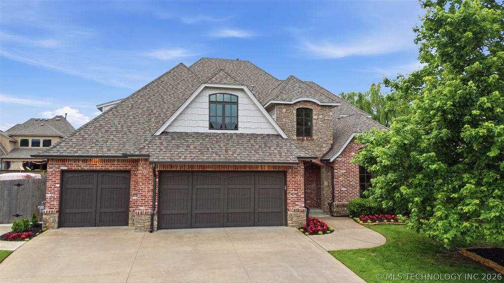 9410 E 107th Place S, Bixby, OK 74133