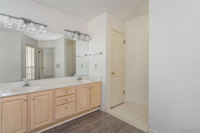 561 PINE TREE Lane, Montgomery, AL 36109