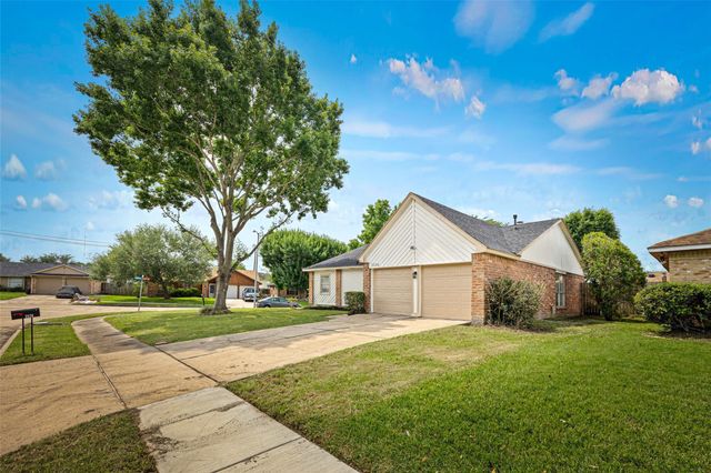 2026 Lazy Lane, Missouri City, TX 77489