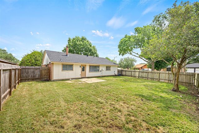 2026 Lazy Lane, Missouri City, TX 77489