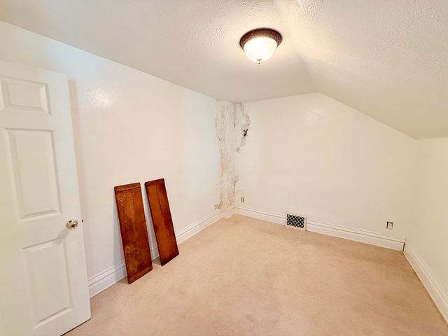 716 Elizabeth Street, Kalamazoo City, MI 49007