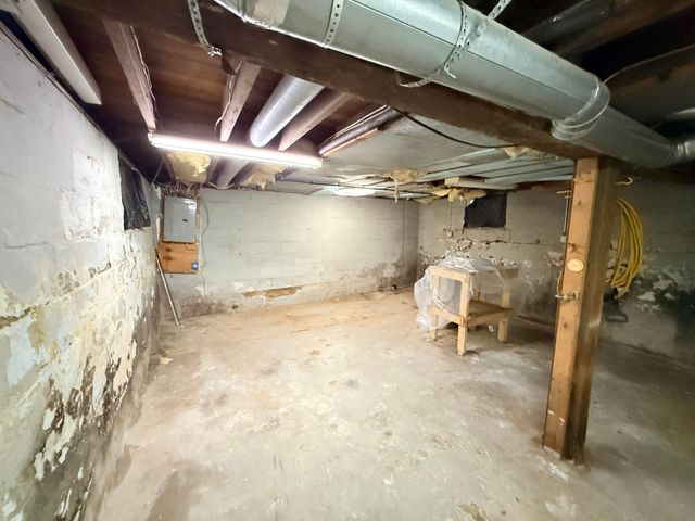 716 Elizabeth Street, Kalamazoo City, MI 49007