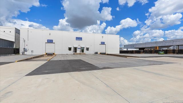 7903 Webbles Dr, San Antonio, TX 78218