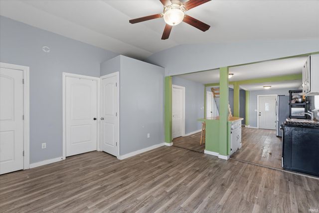 1320 Poland Street, South Bend, IN 46619