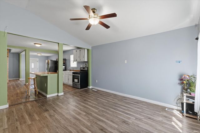 1320 Poland Street, South Bend, IN 46619