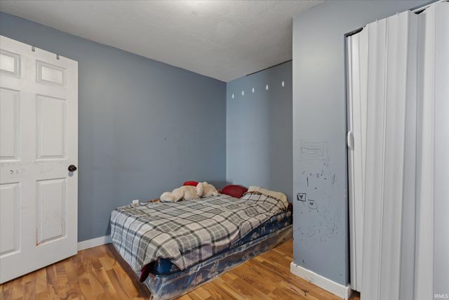 1320 Poland Street, South Bend, IN 46619