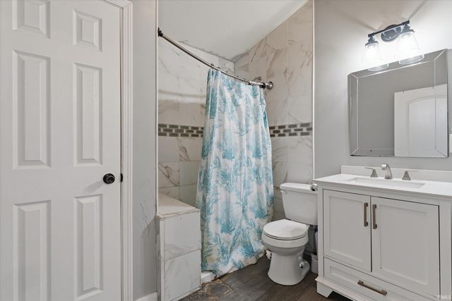 1320 Poland Street, South Bend, IN 46619