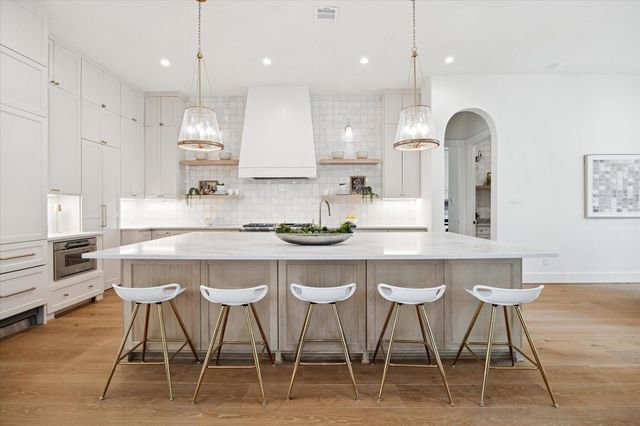 9908 Warwana Road, Houston, TX 77080