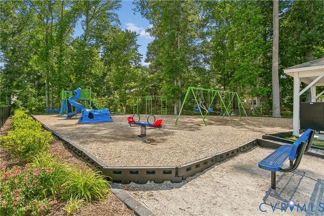 115 Legacy Blvd, Poquoson, VA 23662