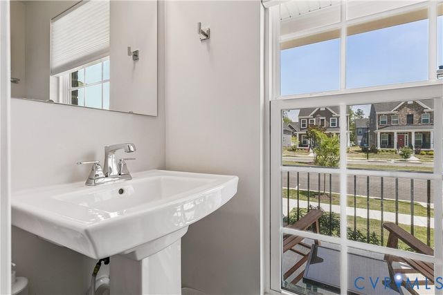 115 Legacy Blvd, Poquoson, VA 23662