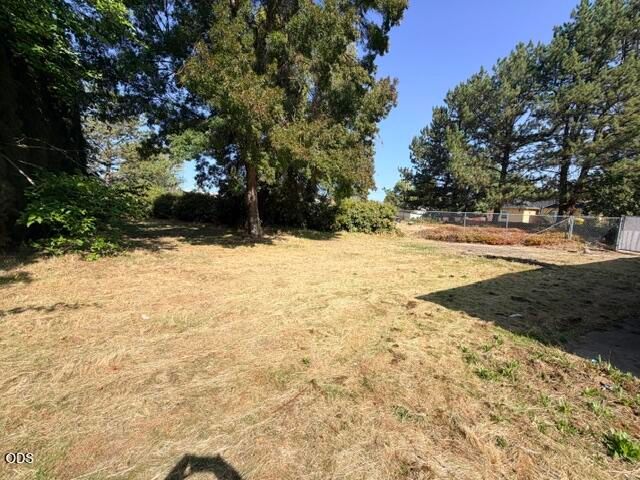 1209 N 10th Street, Central Point, OR 97502