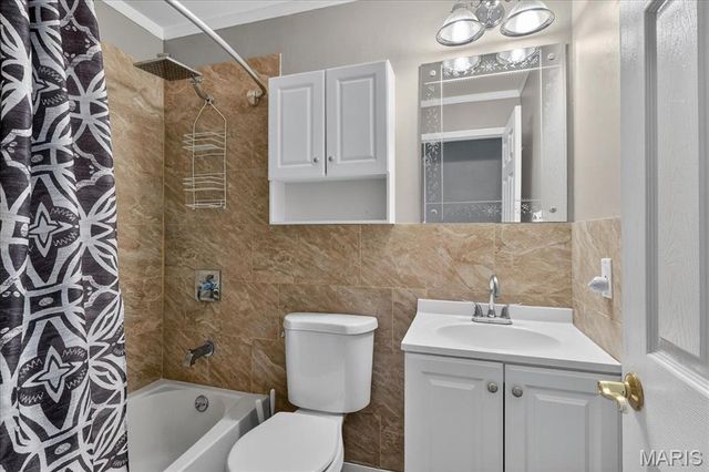 1335 Derhake Road, Florissant, MO 63033