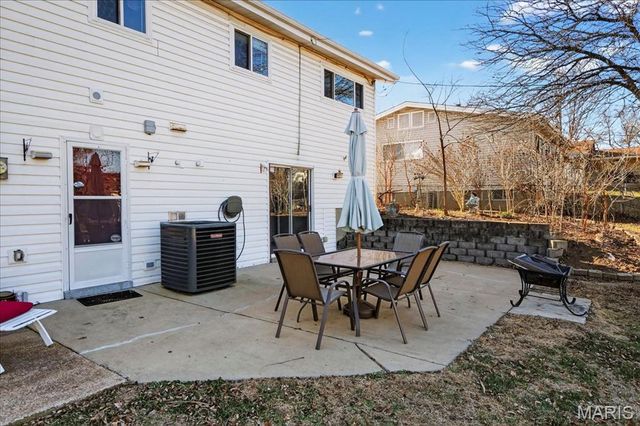 1335 Derhake Road, Florissant, MO 63033