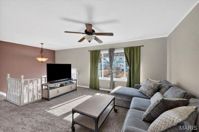 1335 Derhake Road, Florissant, MO 63033