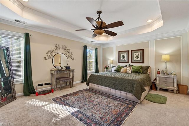 905 Turtle Pond LN, Virginia Beach, VA 23455