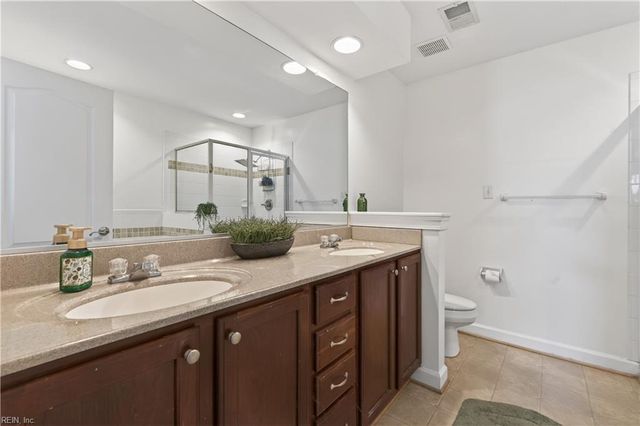 905 Turtle Pond LN, Virginia Beach, VA 23455