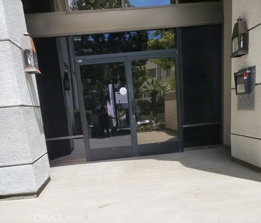 5340 Yarmouth 205, Encino, CA 91316