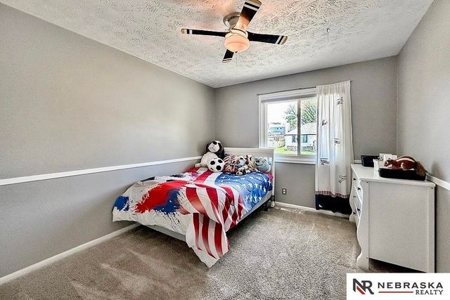 1127 Laport Drive, Papillion, NE 68046