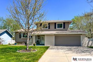 1127 Laport Drive, Papillion, NE 68046