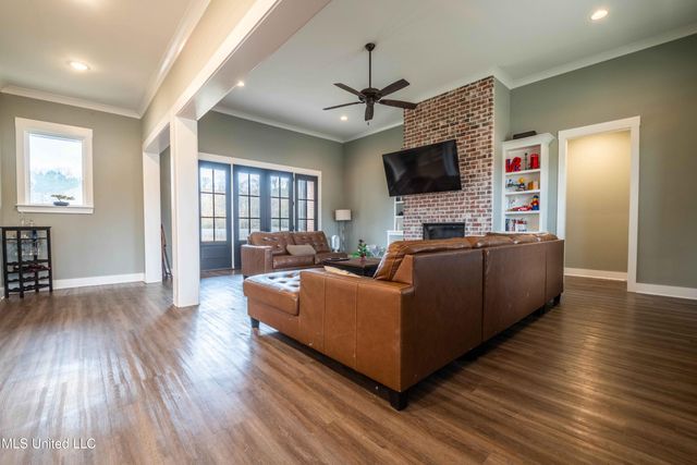 4121 Jenny Lane, Hernando, MS 38632