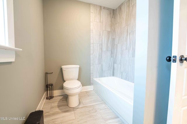 4121 Jenny Lane, Hernando, MS 38632