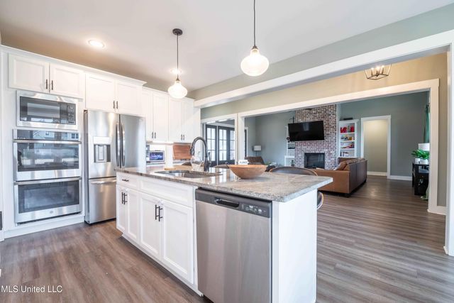 4121 Jenny Lane, Hernando, MS 38632