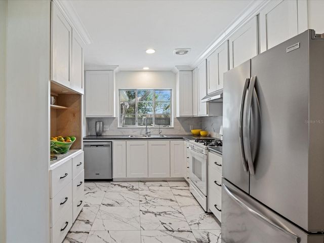 7 S COMET AVENUE, Clearwater, FL 33765