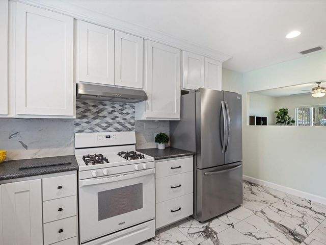 7 S COMET AVENUE, Clearwater, FL 33765