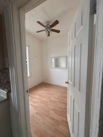 2701 W 18th Street 2F, Chicago, IL 60608