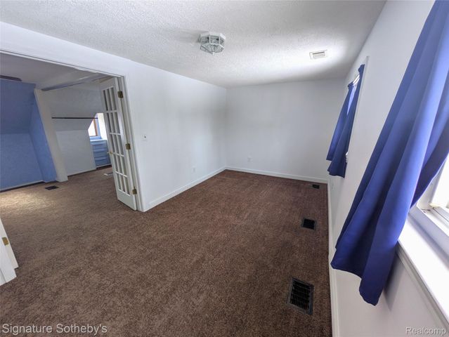 4205 Kendall Road, Warren, MI 48091