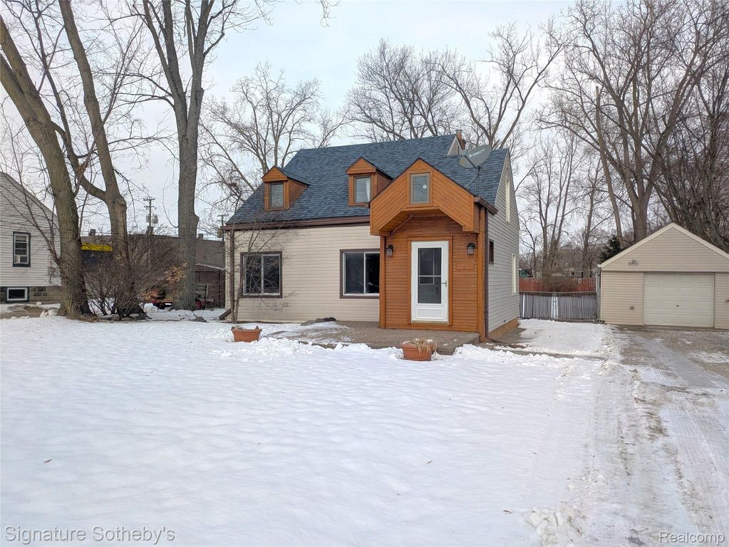 4205 Kendall Road, Warren, MI 48091