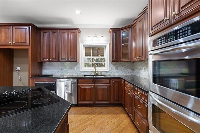160 Torrey Pines Court, Newnan, GA 30265