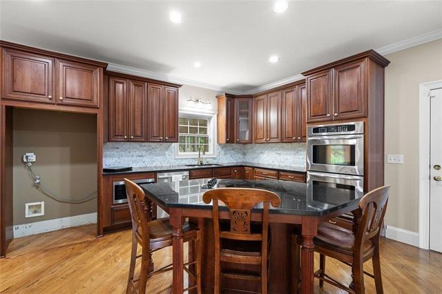 160 Torrey Pines Court, Newnan, GA 30265
