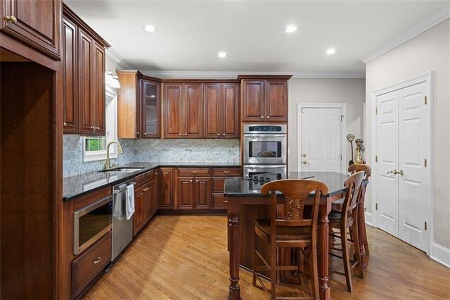 160 Torrey Pines Court, Newnan, GA 30265
