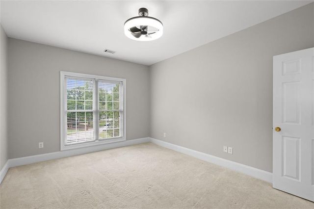 160 Torrey Pines Court, Newnan, GA 30265