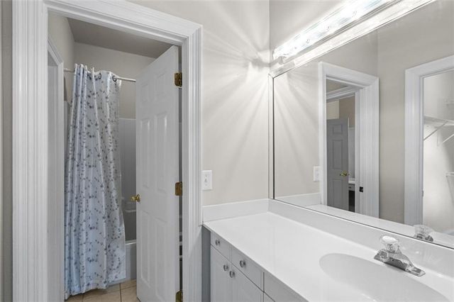 160 Torrey Pines Court, Newnan, GA 30265
